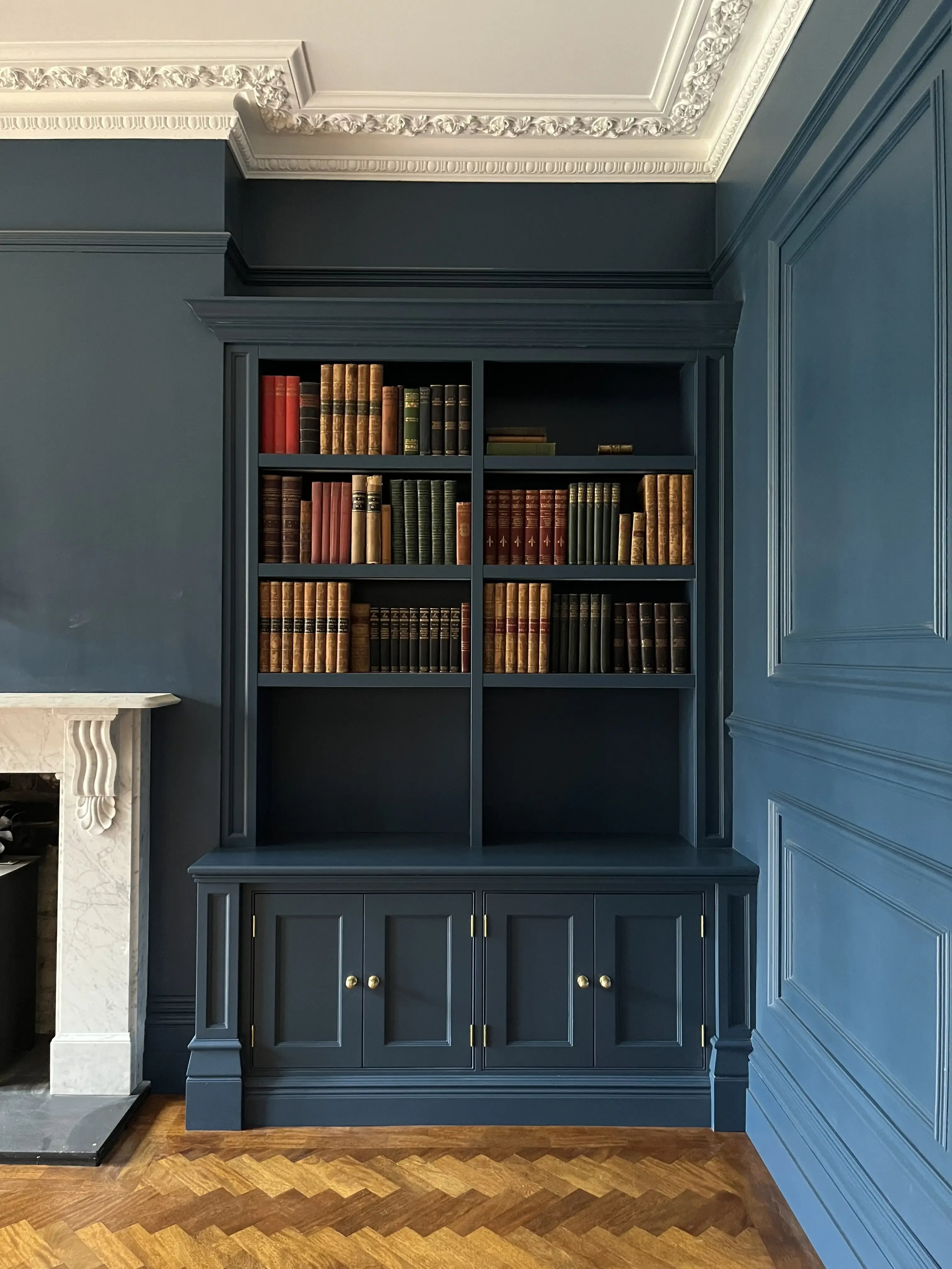   alcove unit detail